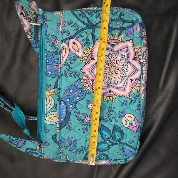 Vera Bradley Peacock Garden Teal and Pink Floral Crossbody Quilted Zipper Bag - Picture 8 of 10